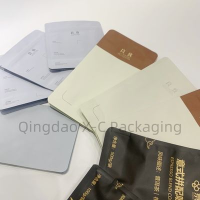 کیسه کاغذی کرافت با جعبه ایستاده پنجره ای سیاه Doypack Zip Lock کیسه ذخیره سازی مواد غذایی آجیل دانه های قهوه درجه غذایی